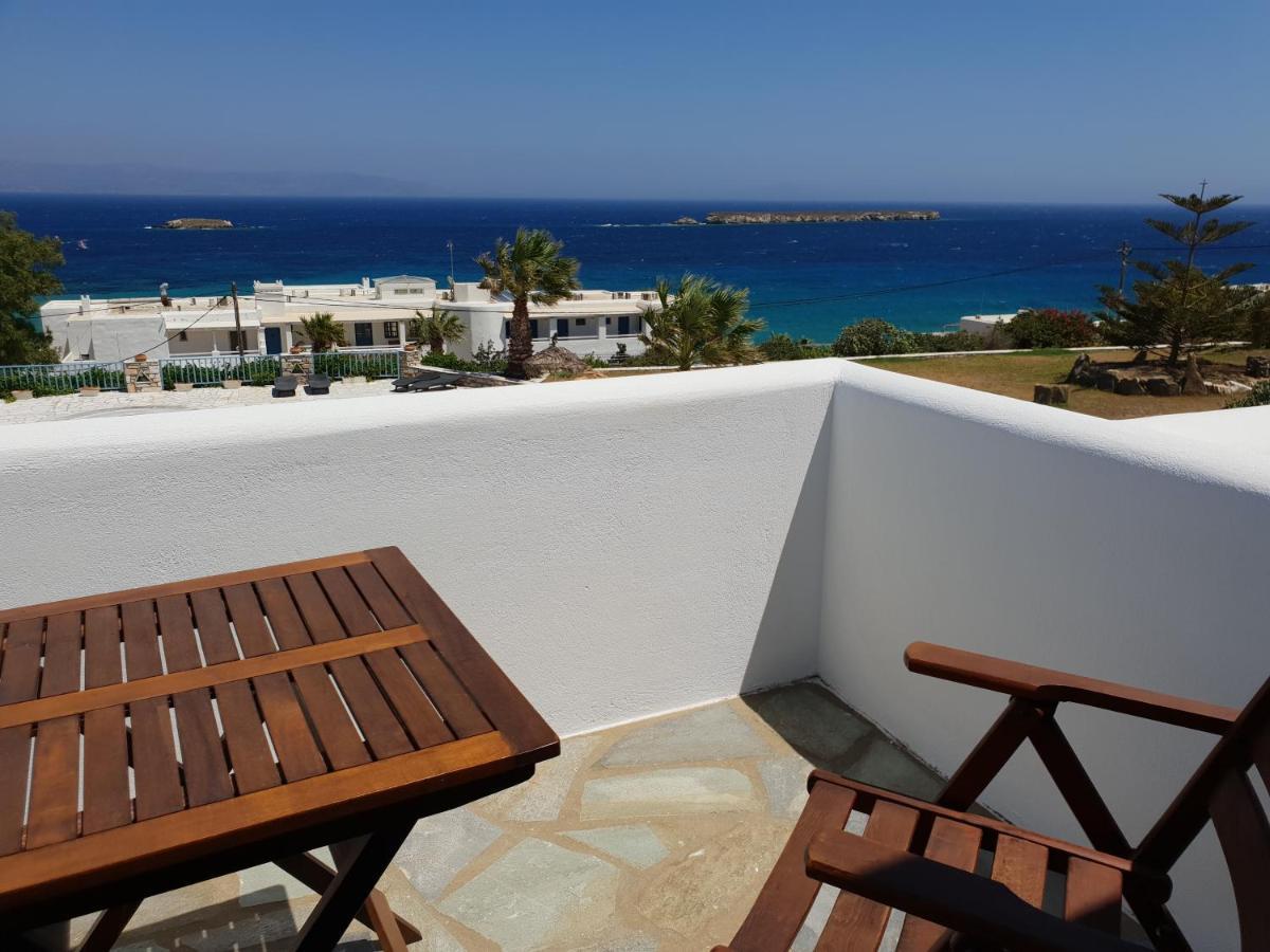 Captain's Rocks 3* Chrisi Akti (Paros)